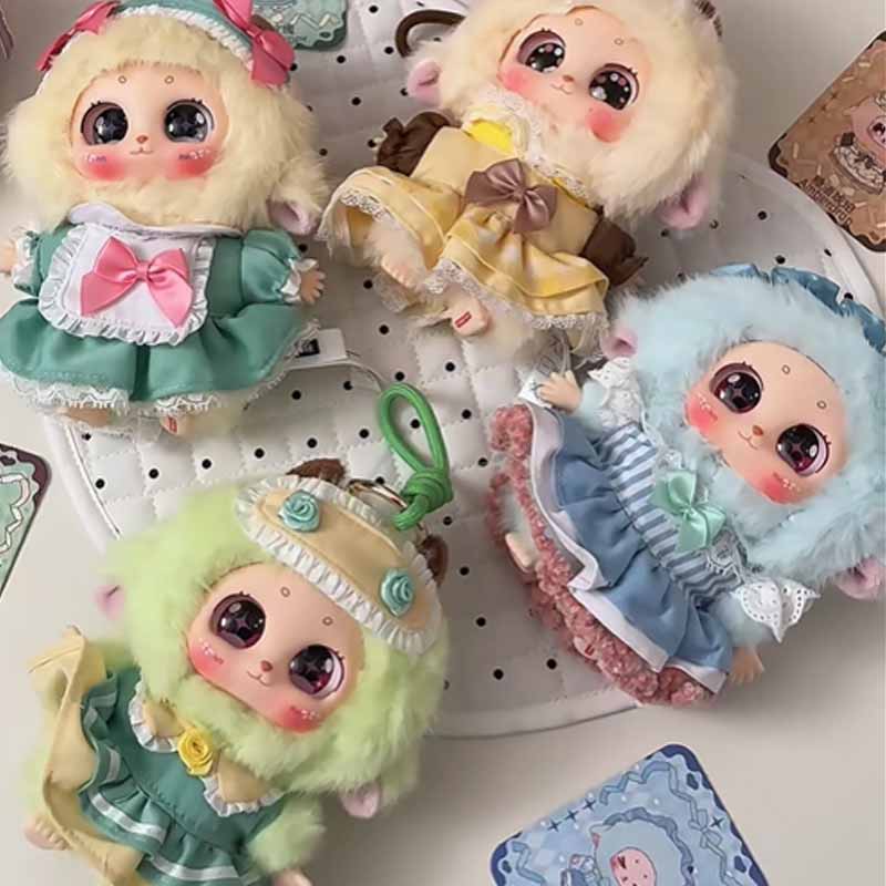 Baby Products Set - Babythree milly olhando para lolita série